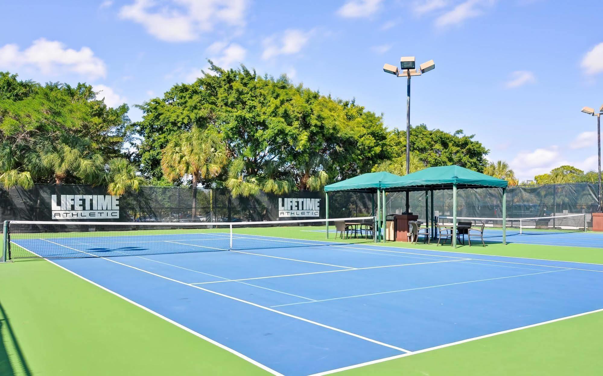 Hampton Inn Boca Raton Dış mekan fotoğraf